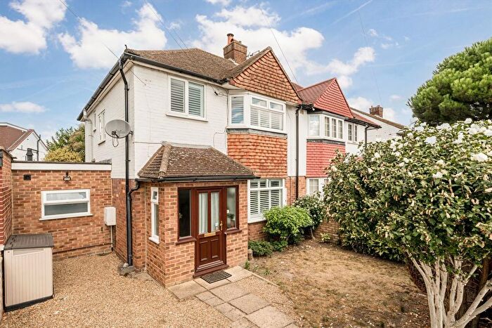 3 Bedroom Semi Detached House For Sale In Dean Road, Hampton, TW12