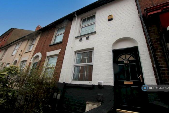 2 Bedroom Terraced House To Rent In Queens Road, Reading, RG1