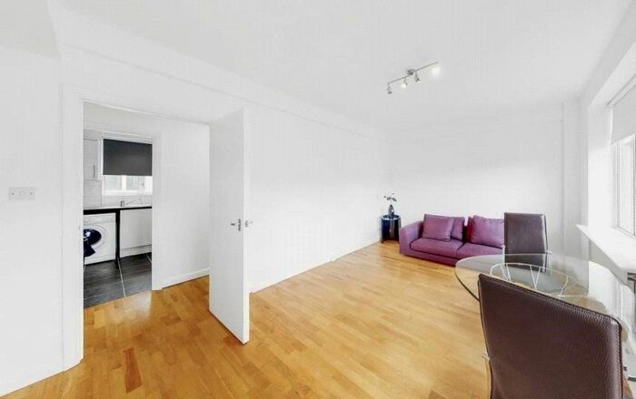2 Bedroom Flat To Rent In Warren Court, Euston Road, Fitzrovia, London, NW1