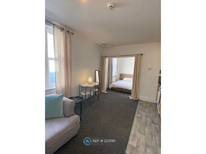 Studio To Rent In Argyle Square, Sunderland, SR2