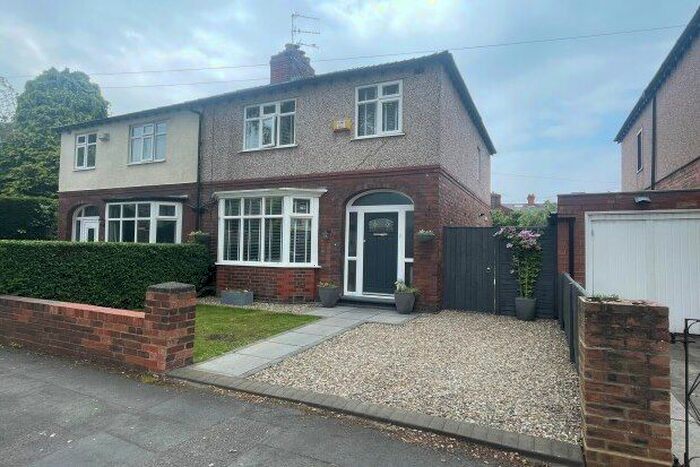 3 Bedroom Semi-Detached House To Rent In Menin Avenue, Warrington, WA4