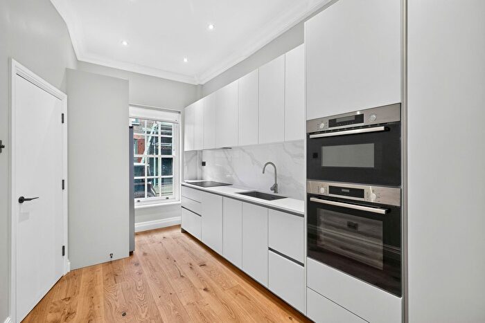 2 Bedroom Terraced House To Rent In Wilkes Street, Shoreditch, London, E1