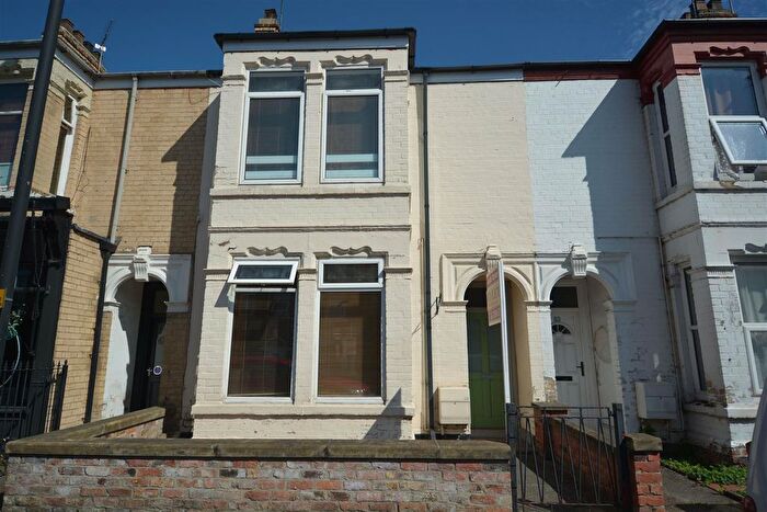 3 Bedroom Terraced House To Rent In Brook Street, Selby, YO8
