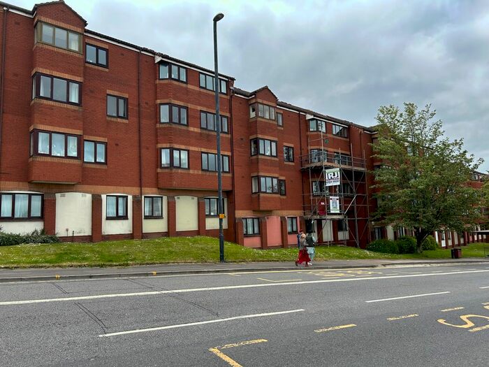 1 Bedroom Flat To Rent In Barrington Court, Totterdown, BS4