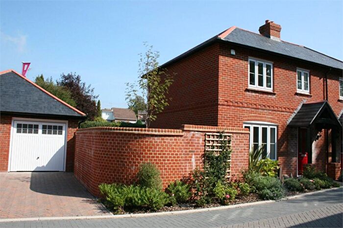 3 Bedroom Semi Detached House To Rent In Bakeland Gardens, Alresford, Hampshire, SO24