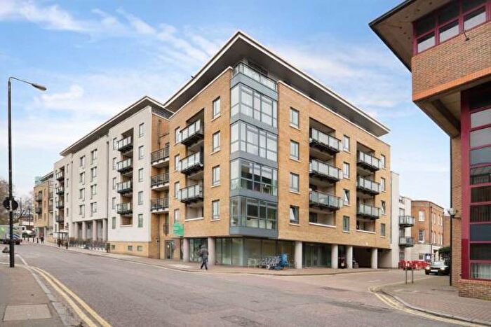 1 Bedroom Flat To Rent In Wapping Lane, London, E1W