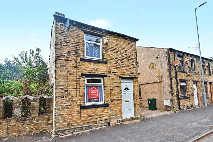 1 Bedroom Terraced House For Sale In Bolton Road, Bradford, West Yorkshire, BD3