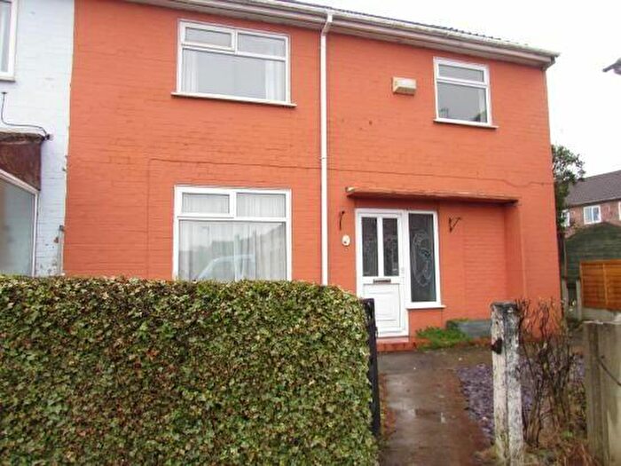 3 Bedroom End Of Terrace House To Rent In Robertscroft Close, Manchester, M22