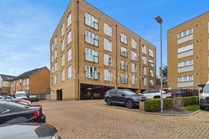 1 Bedroom Apartment For Sale In Temple Hill, Dartford, Kent, DA1