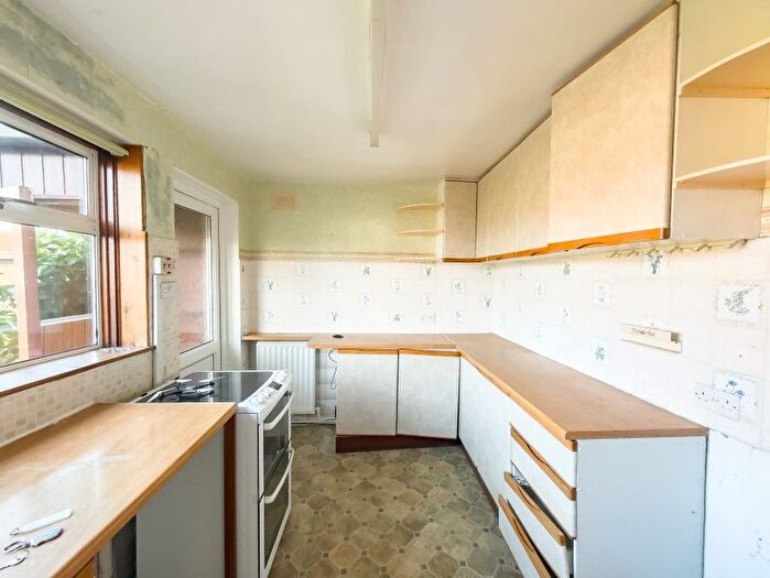 3 Bedroom Semi-detached House For Sale In Monkridge Gardens, Gateshead, Tyne And Wear, NE11