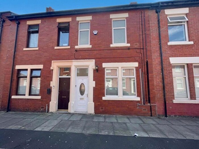 3 Bedroom Terraced House For Sale In Roman Road, Preston, Lancashire, PR1