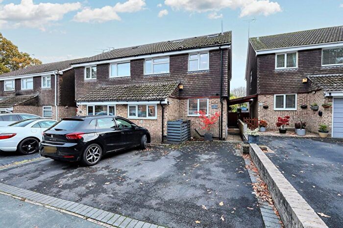 4 Bedroom Semi Detached House For Sale In Longhurst, Burgess Hill, RH15