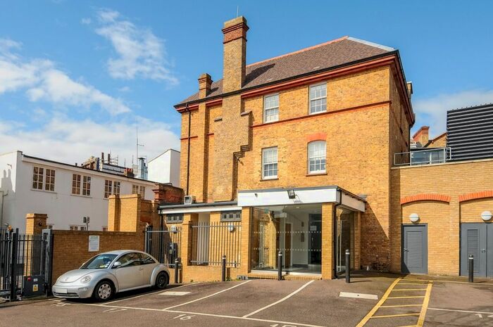 1 Bedroom Flat To Rent In Smith Street, Watford, WD18