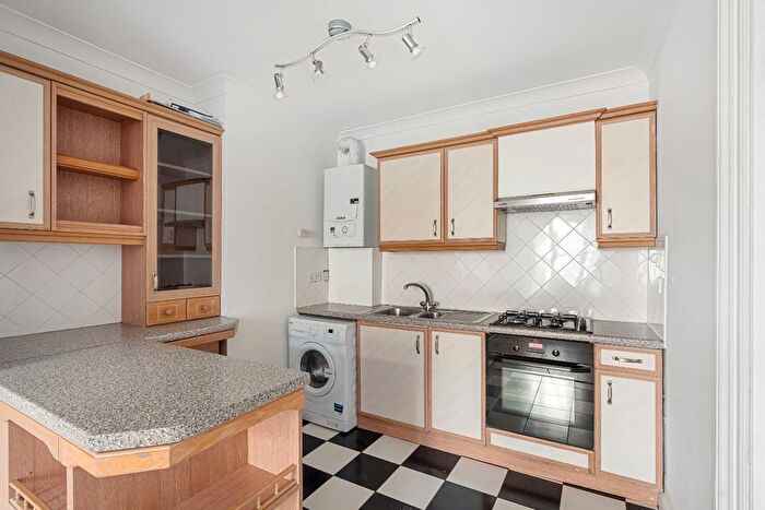 1 Bedroom Flat To Rent In Highfield Road, Dartford, Kent, DA1
