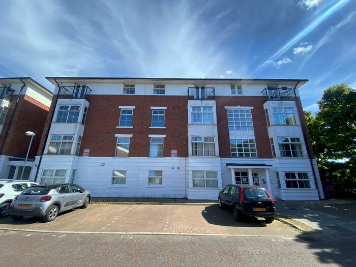 2 Bedroom Apartment To Rent In Chancellor Court, L8