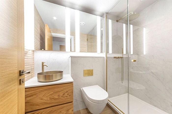 1 Bedroom Flat To Rent In Tower Bridge Road, London, SE1