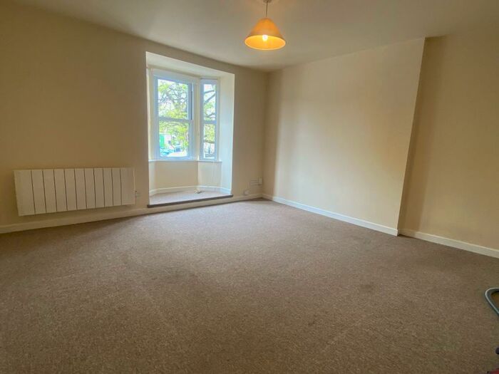 1 Bedroom Flat To Rent In Vallis Way, Frome, BA11