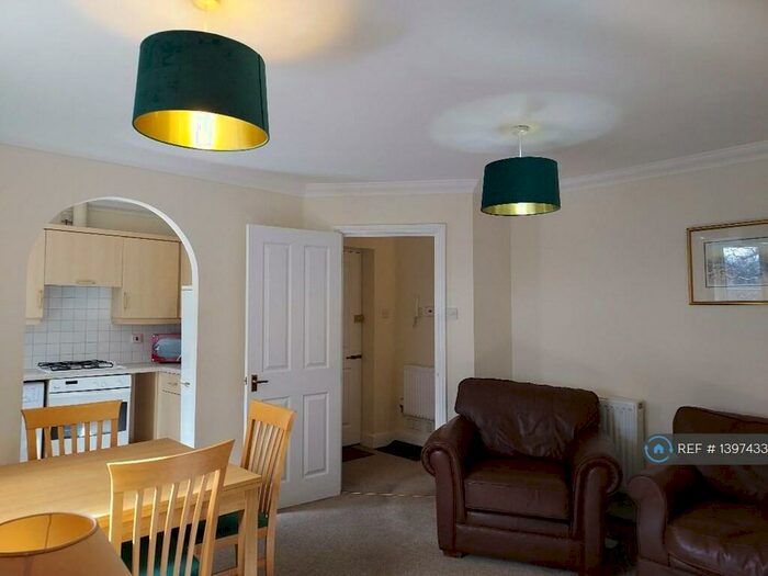 1 Bedroom Flat To Rent In The Sycamores, Headington, Oxford, OX3