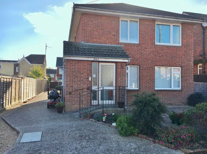 2 Bedroom Flat To Rent In Avondale Road, Newport, PO30