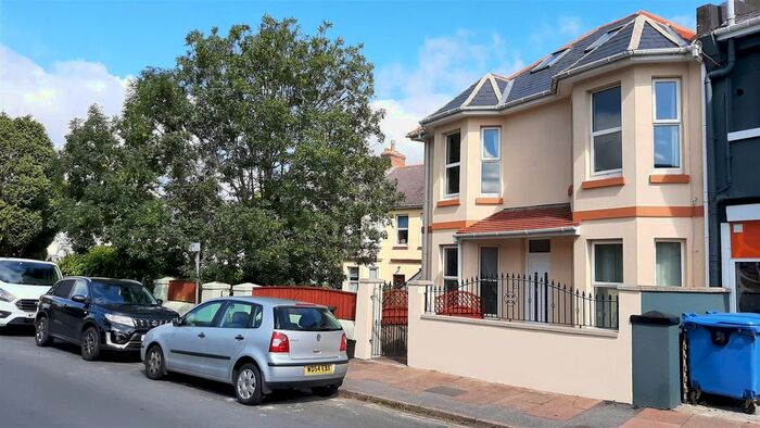 2 Bedroom Flat To Rent In St Annes Road, Cary Park, Babbacombe, Torquay, TQ1