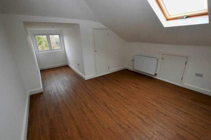 1 Bedroom Flat To Rent In Morland Road, Addiscombe, Croydon CR0