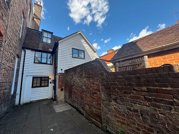 1 Bedroom Flat To Rent In High Street, Tonbridge, TN9