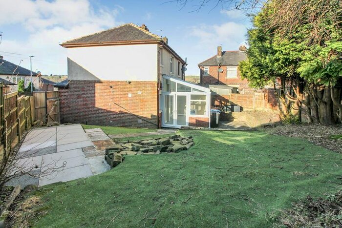 2 Bedroom Semi-Detached House To Rent In Pendle Close, Bacup, OL13