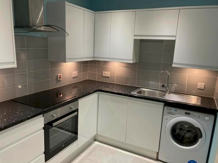 1 Bedroom Flat To Rent In Milton Street, Edinburgh EH8