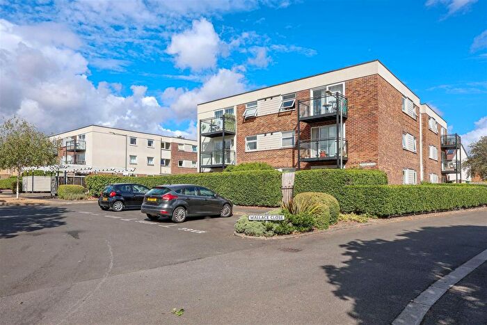 2 Bedroom Flat For Sale In Wallace Close, Uxbridge, UB10