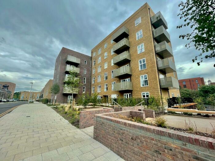 2 Bedroom Apartment To Rent In Rochester Riverside, Rochester, ME1