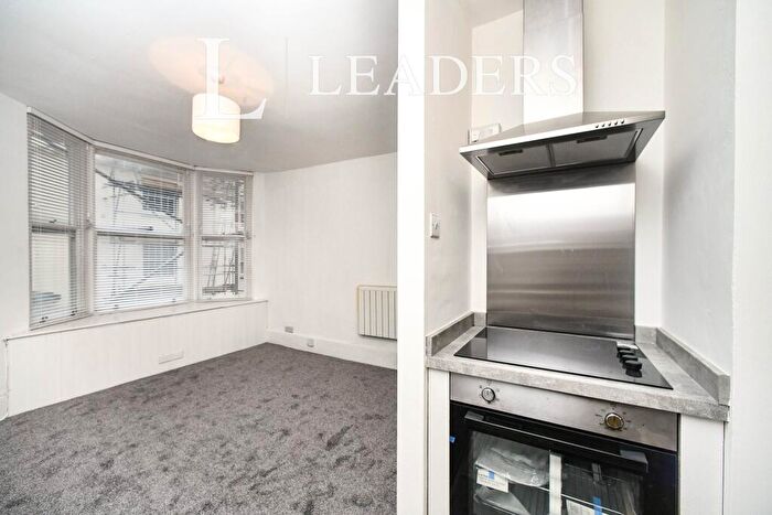 1 Bedroom Flat To Rent In Bloomsbury Place, Brighton, BN2