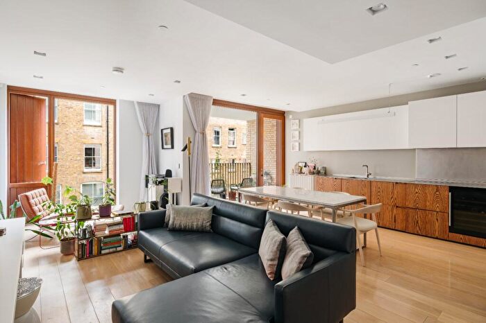 2 Bedroom Apartment For Sale In Bartholomew Close, London, EC1A