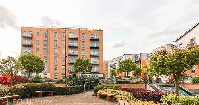 2 Bedroom Property For Sale In Queen Mary Avenue, London, E18