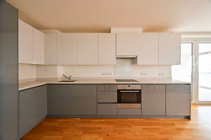 3 Bedroom Flat To Rent In East Village, Stratford, London, E20