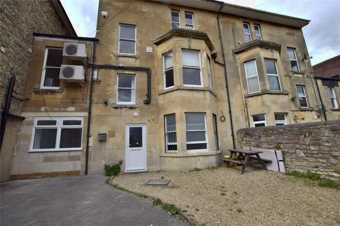 2 Bedroom Apartment To Rent In Station Road, Lower West, BA1