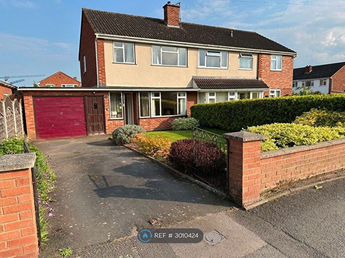 3 Bedroom Semi-Detached House To Rent In Meadow Drive, Hereford, HR4