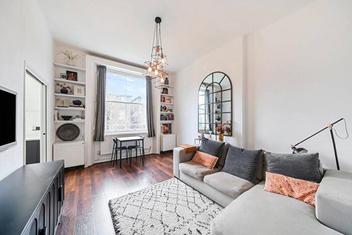 1 Bedroom Flat To Rent In Chichester Road, Kilburn, London, NW6