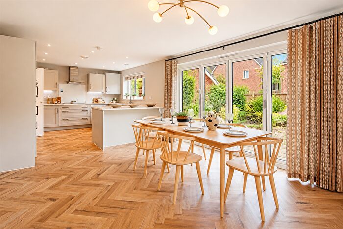 3 Bedroom Detached House For Sale In Great Oldbury Drive, GL10
