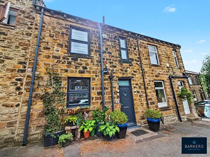 2 Bedroom Cottage For Sale In Moor View, North View Road, East Bierley, BD4