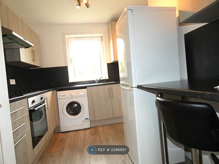 2 Bedroom Flat To Rent In Gairsay Drive, Aberdeen, AB15
