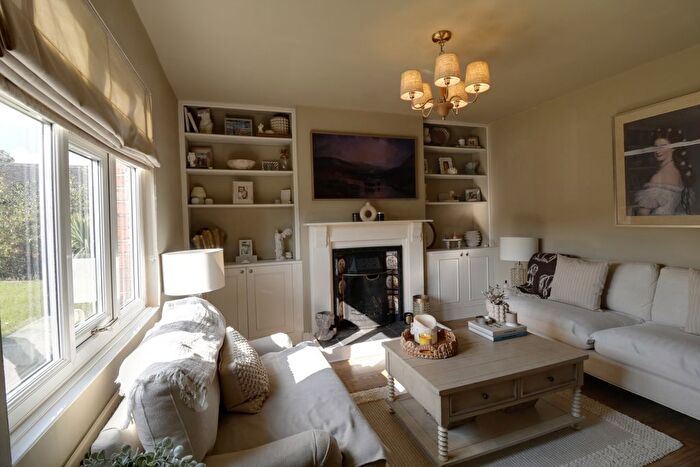 2 Bedroom Cottage For Sale In Bells End Road, Walton-On-Trent, Swadlincote, Derbyshire, DE12