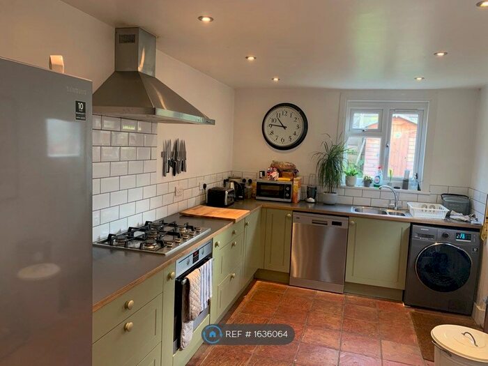 4 Bedroom Terraced House To Rent In Ellora Road, London, SW16