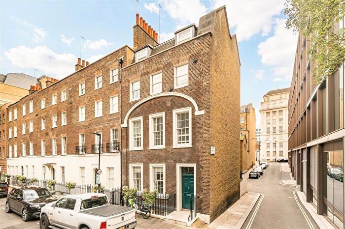 3 Bedroom Flat To Rent In Robert Adam Street, Marylebone, W1U