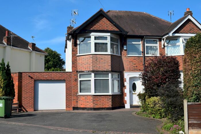 3 Bedroom Semi-Detached House To Rent In St. Nicolas Road, Nuneaton, CV11