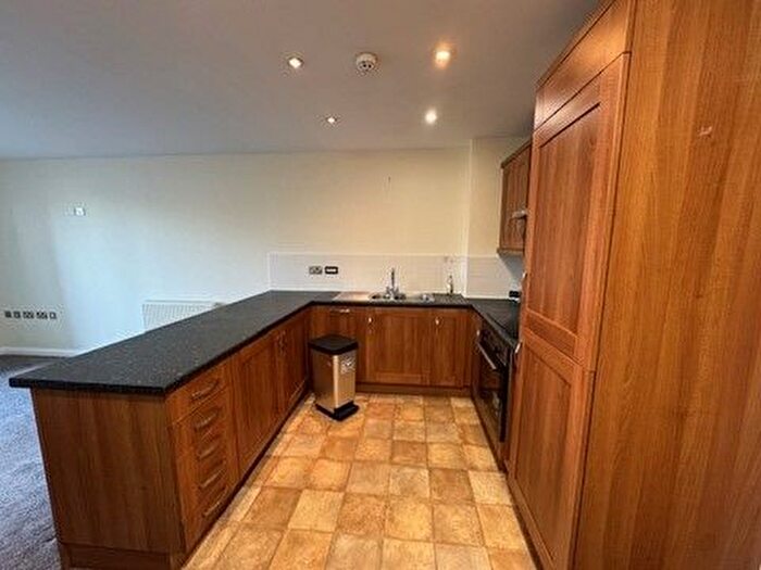 2 Bedroom Flat To Rent In Romana Square, Altrincham, WA14