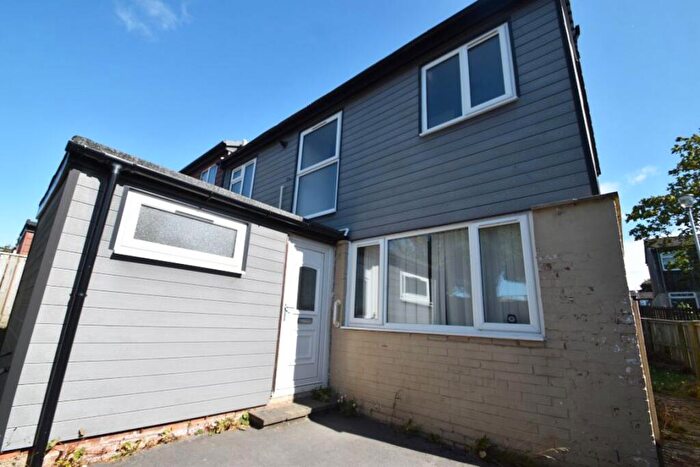 3 Bedroom House To Rent In Skippers Meadow -, DH7