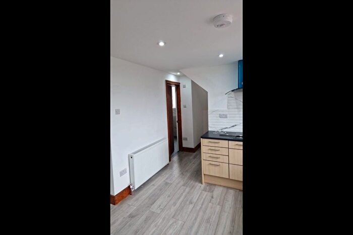 1 Bedroom Studio To Rent In Dorset Road, London, SW19