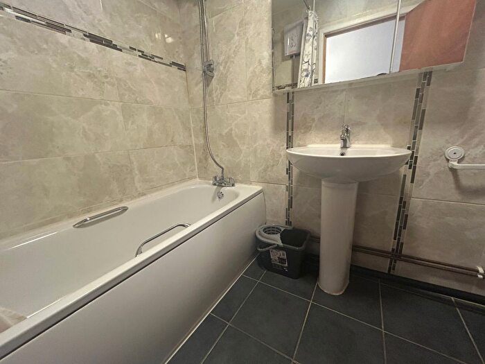 1 Bedroom Flat To Rent In Woodpiece Road, Upper Arncott, Bicester, OX25