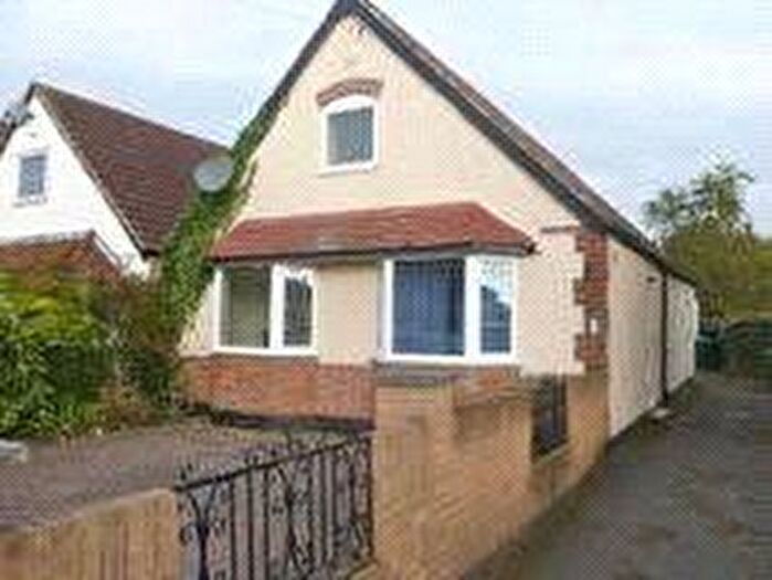 5 Bedroom Bungalow For Sale In Wrens Avenue, Ashford, Greater London, TW15