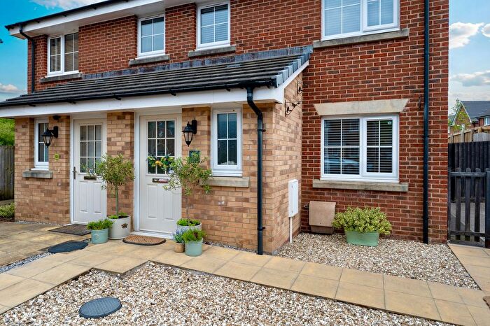 3 Bedroom Semi-Detached House For Sale In Llys Morfydd, Pontarddulais, SA4